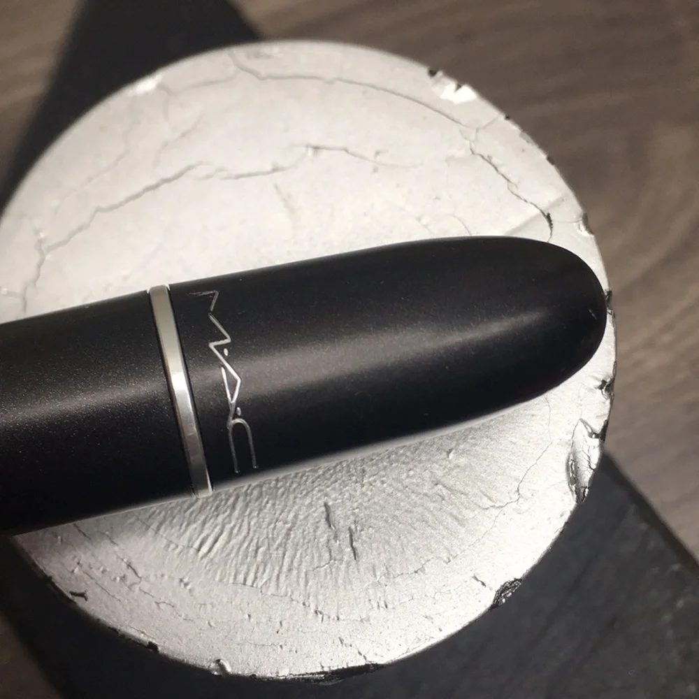 New MAC Satin Lipstick in Neutral Mauve Pink Tone Good Health